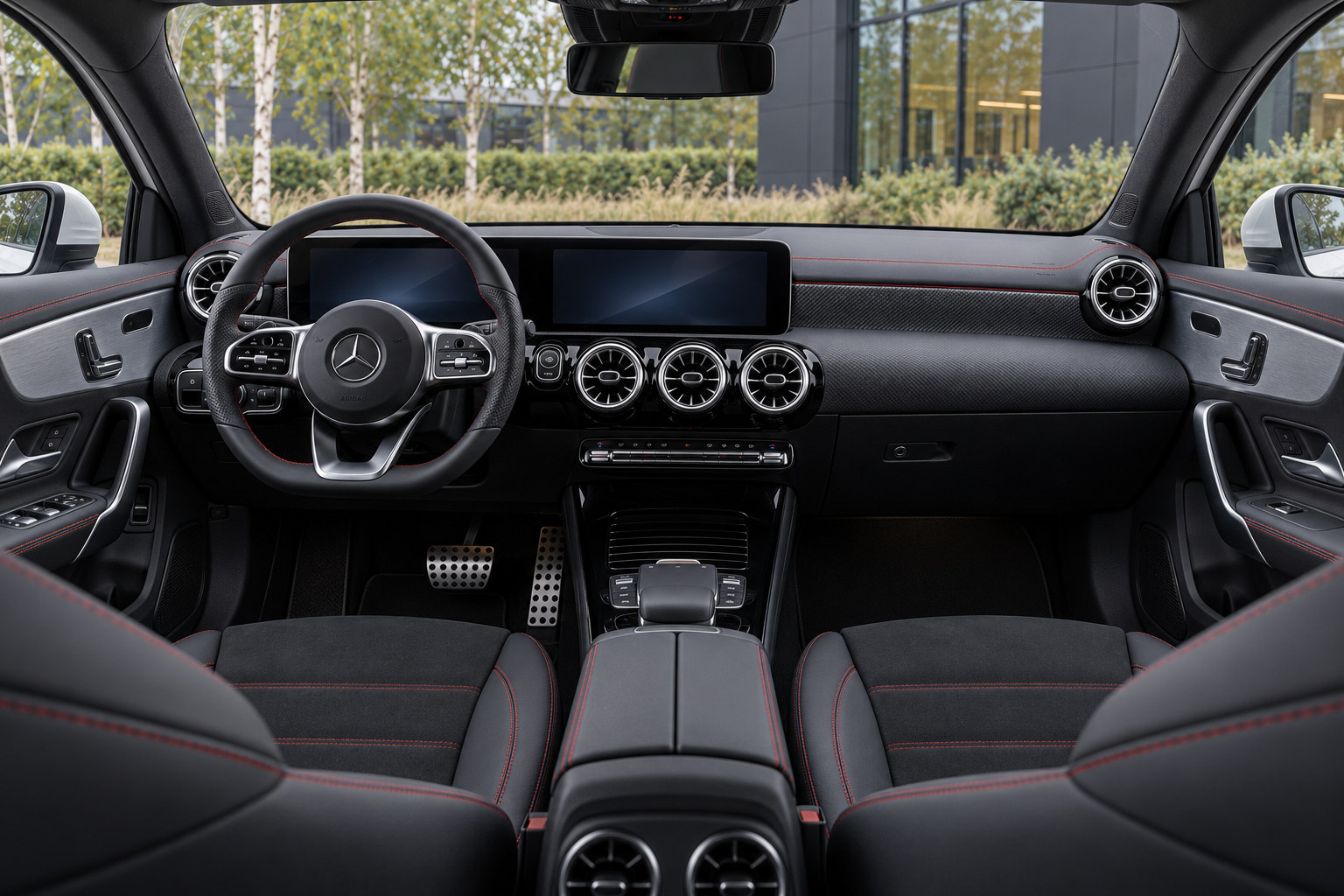 Mercedes-Benz A250e — cockpit