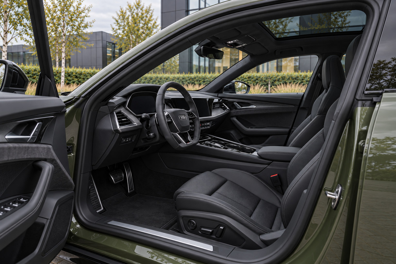Audi e-tron GT quattro — front seats
