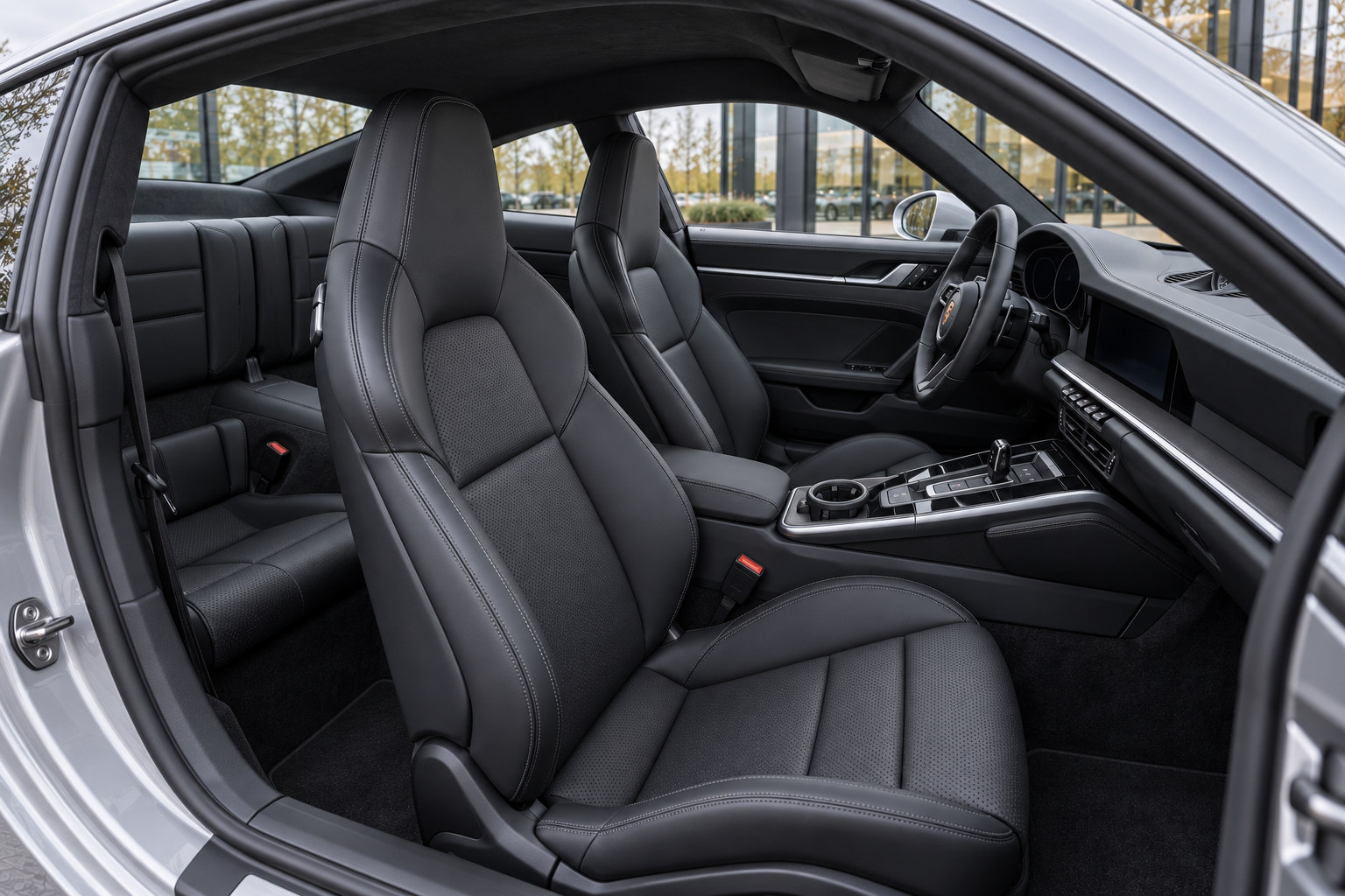 Porsche 911 Carrera — front seats