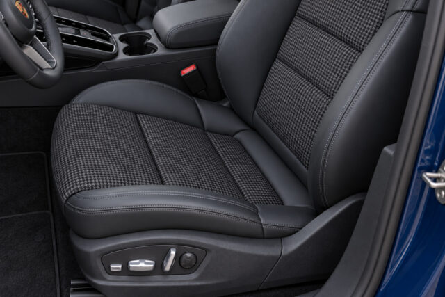 Porsche Macan T — Sport-Tex seat detail